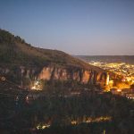 Salto nocturno tirolina